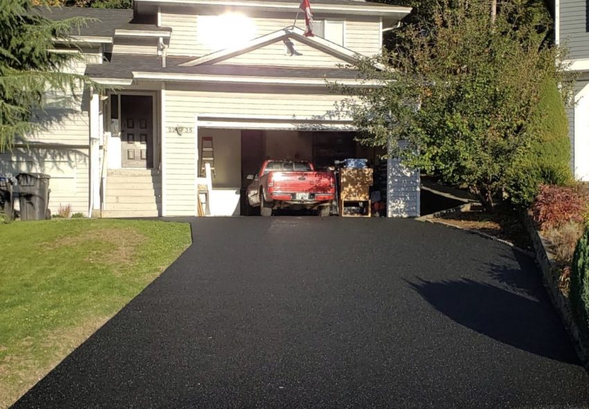 The benefits of professional driveway paving services in Ottawa: residential vs. commercial